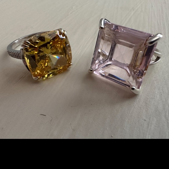 Pretty Rings - Picture 2 of 9